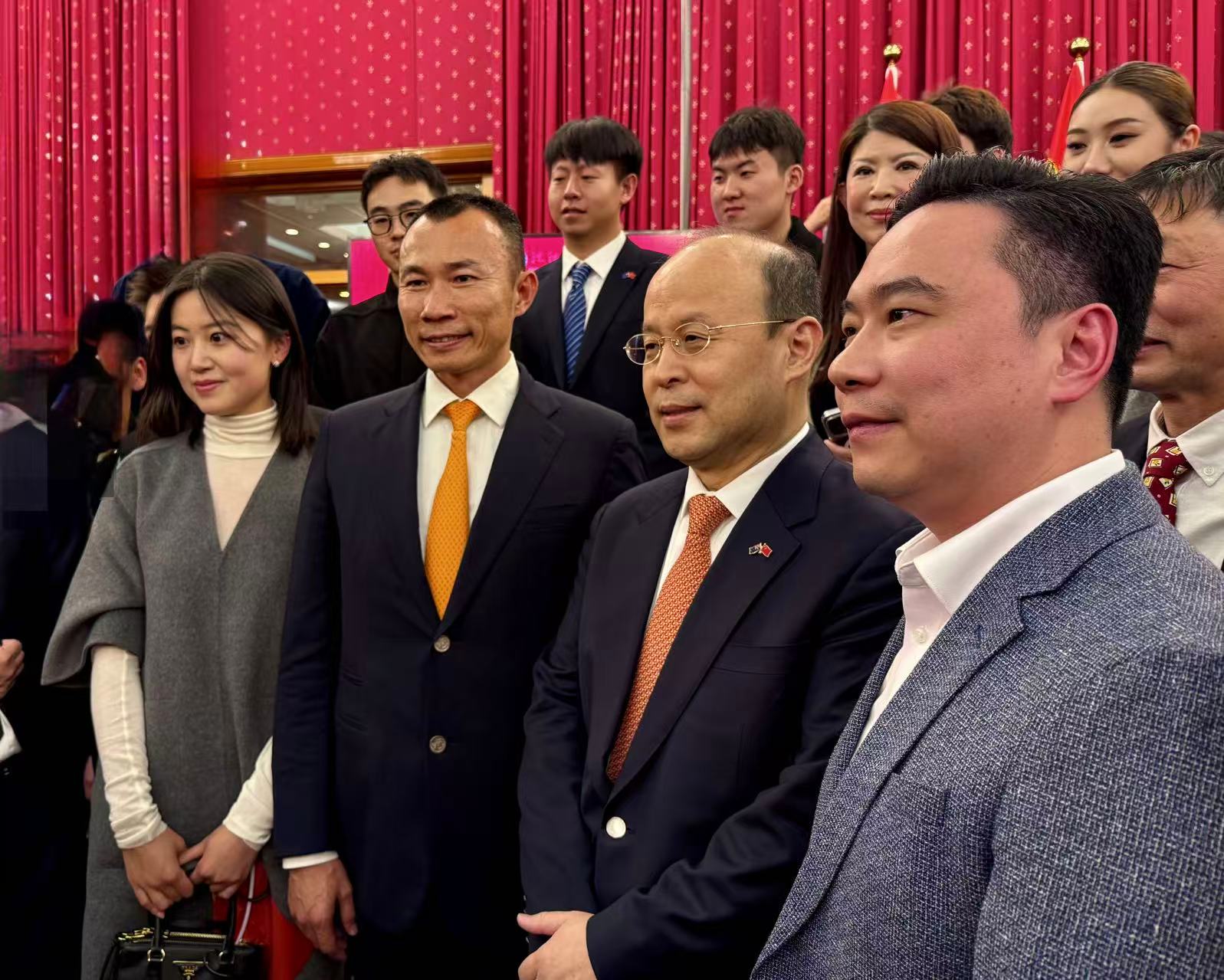 杨涛会长与中国驻澳大利亚大使肖千大使出席活动